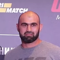 Shamil Abdurakhimov at UFC Fight Night 136.png