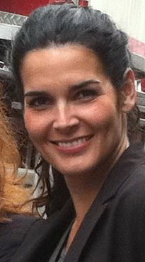 Angie Harmon (cropped).jpg