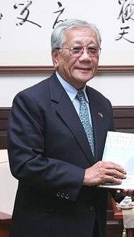 中村國雄(cropped).jpg