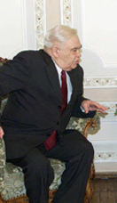 Vladimir Putin in Azerbaijan 9-10 January 2001-11 (cropped).jpg