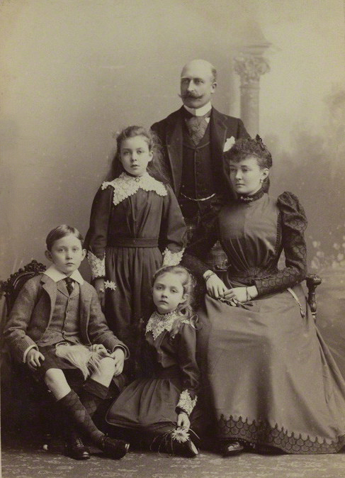 ArthurConnaughtfamille.jpg