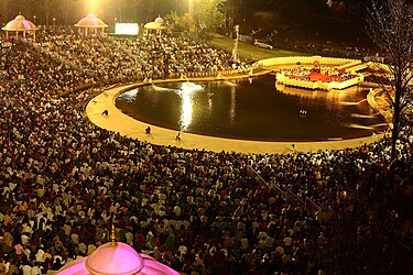 Mahashivratri crowd.jpg