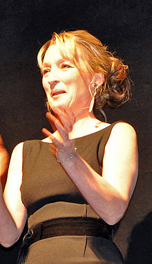 Leslie Manville (cropped).jpg