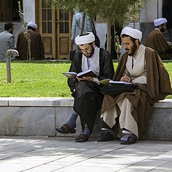 Akhoond 17 (Mullah).jpg