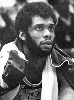 Kareem Abdul-Jabbar 1975.jpeg