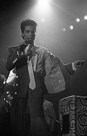 Prince performing in 1986