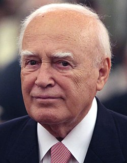 Karolos Papoulias.jpg