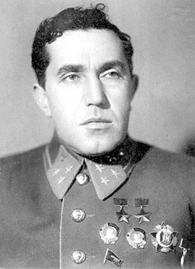 Yakov Smushkevich (cropped).jpg