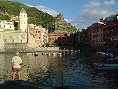 Italy.cinque.terre.vernazza.01.jpg