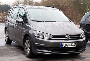 VW Touran II-1.jpg