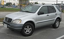 97-01 Mercedes-Benz ML320.jpg