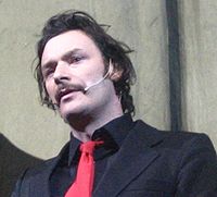 Julian Barratt.jpeg