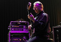 Robert Fripp.jpg