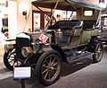 White touring car (1909). Имел паровой двигатель совершенной конструкции использовавший перегретый пар