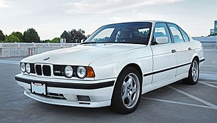 Bmw-e34-m5-wikipedia.jpg