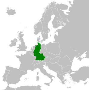 Территория Западной Германии (выделена тёмно-зелёным и светло-зелёным)