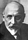 Luigi Pirandello 1934.jpg