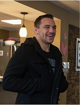 Michael Chandler (Cropped).jpg