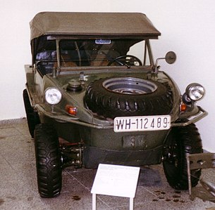 Schwimmwagen Dresden.jpg