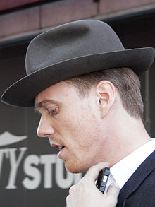 Jake Abel (16774287130).jpg