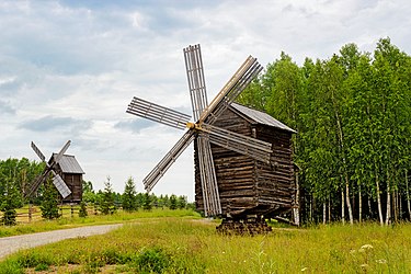 Мельницы-столбовки на клетях из Большой Шалги (Архангельская обл.)