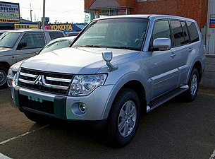 Mitsubishi Pajero 4th.JPG