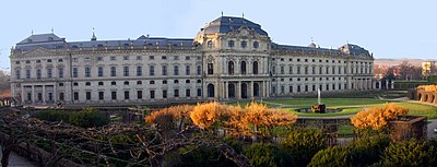 Residenz Wuerzburg Hofgarten.jpg