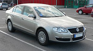 Volkswagen Passat B6-1.jpg